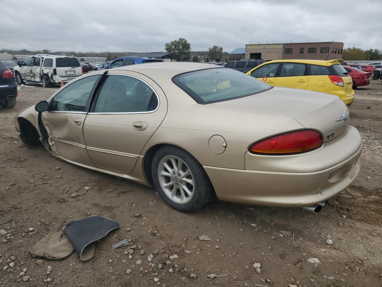 2001 Chrysler Lhs - Image 2