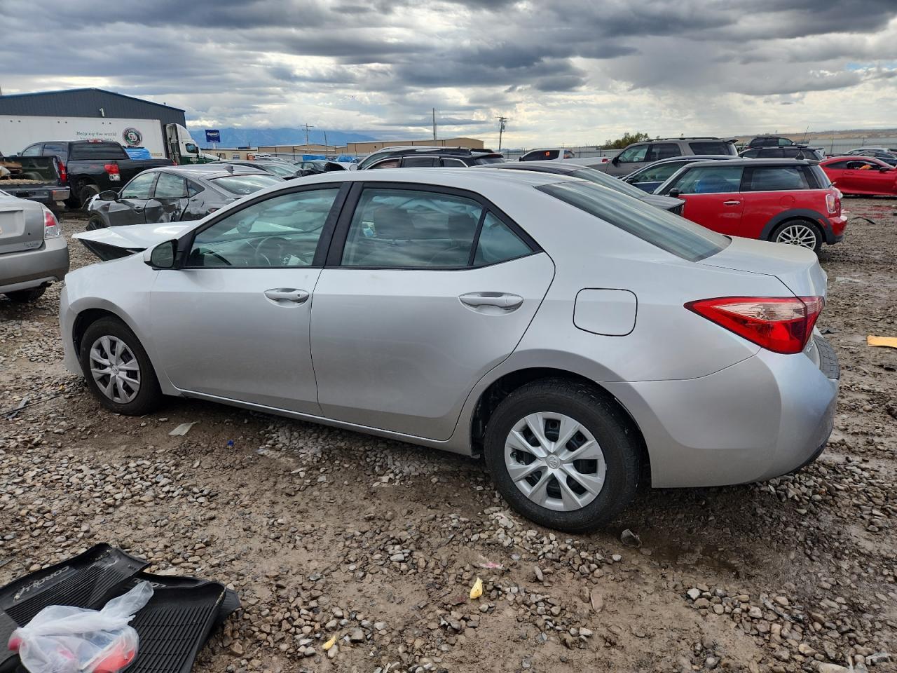 2017 Toyota Corolla L - Фото 2