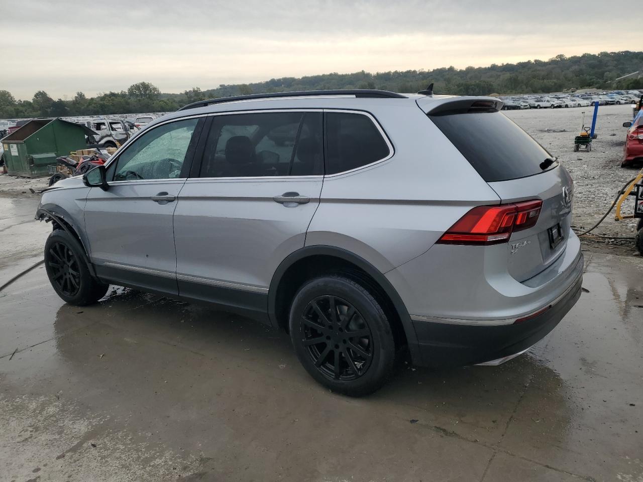 2020 Volkswagen Tiguan Se - Фото 2