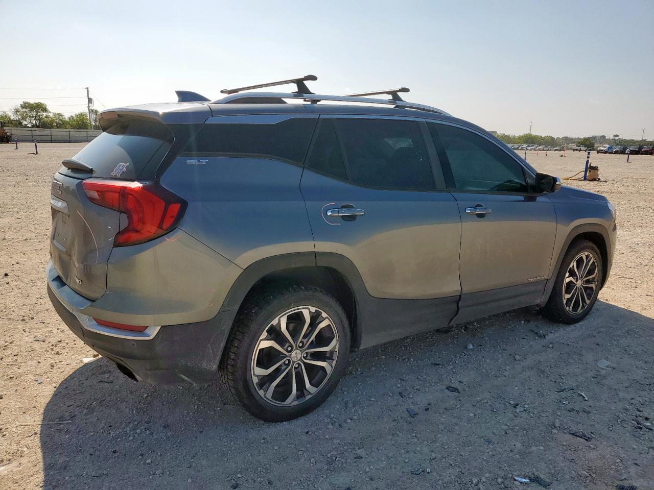 2020 GMC Terrain Slt - Image 3