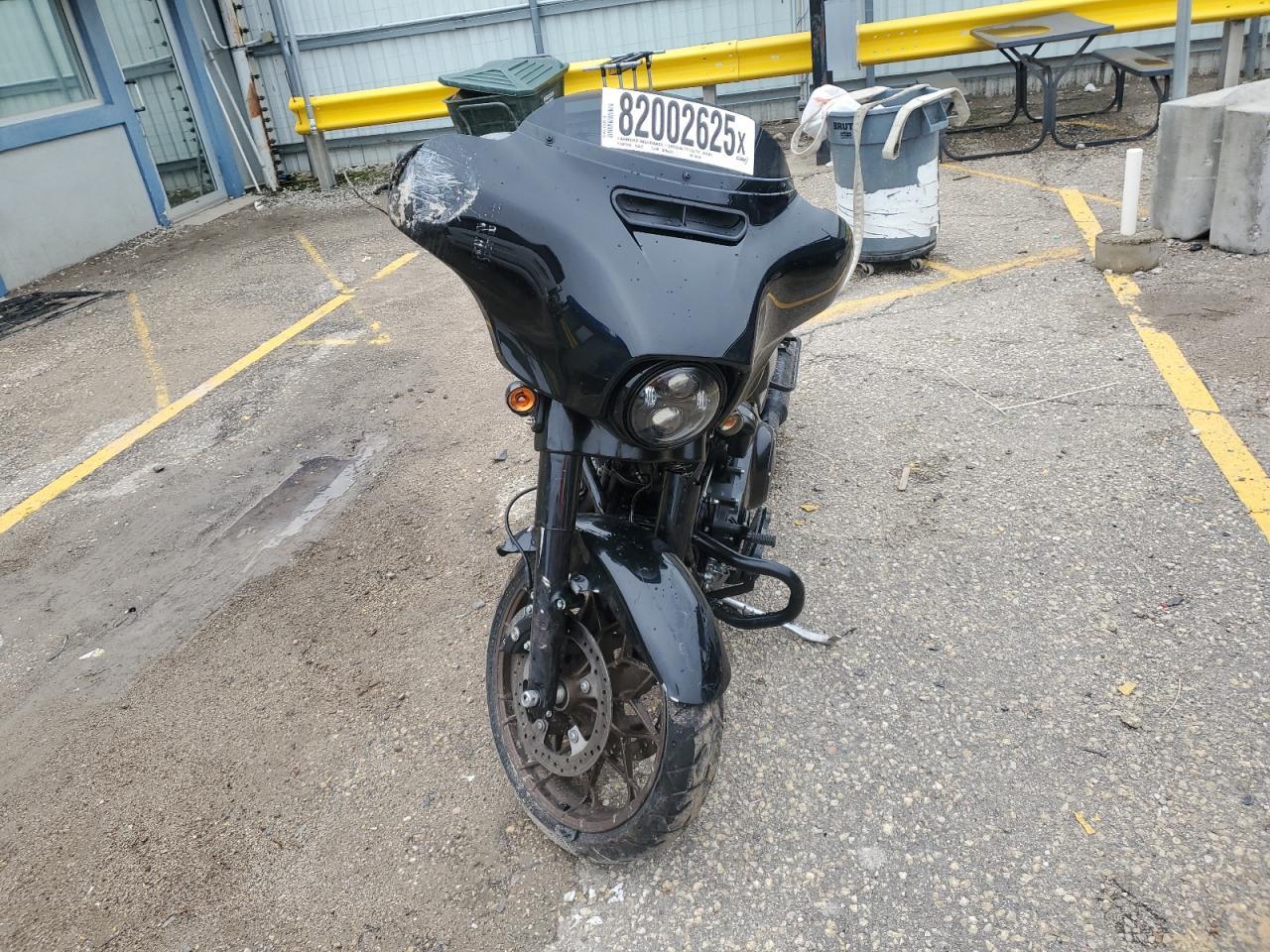 2023 Harley-Davidson Flhxst - Image 2