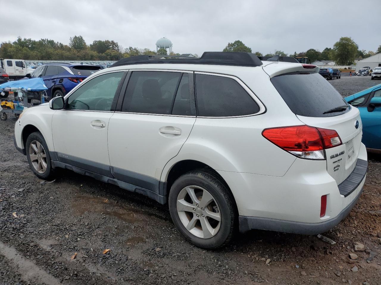 2014 Subaru Outback 3.6R Limited - Фото 2