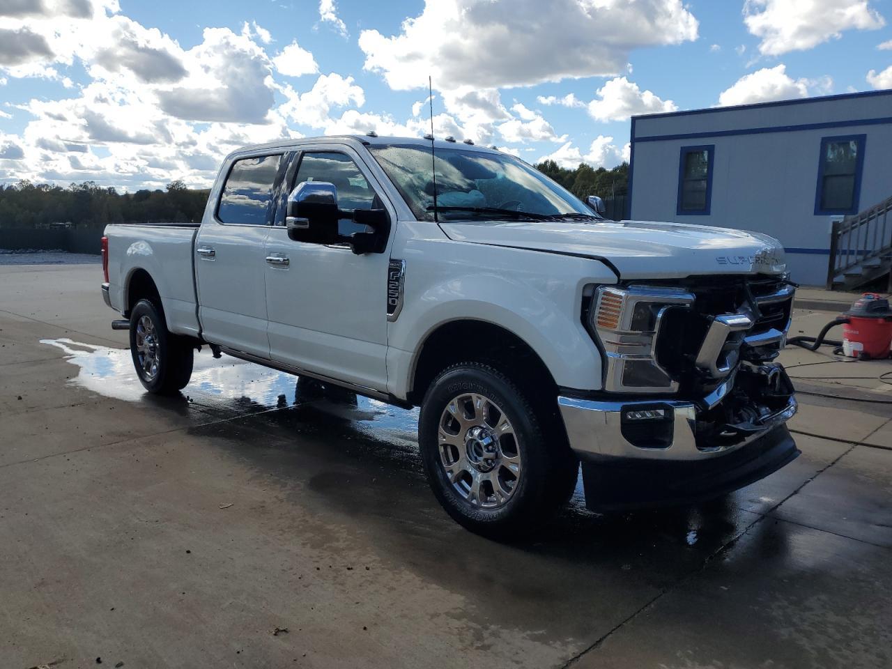 2022 Ford F250 Super Duty - Image 4