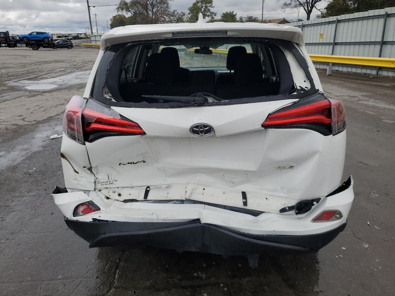 2018 Toyota Rav4 Le - Image 6