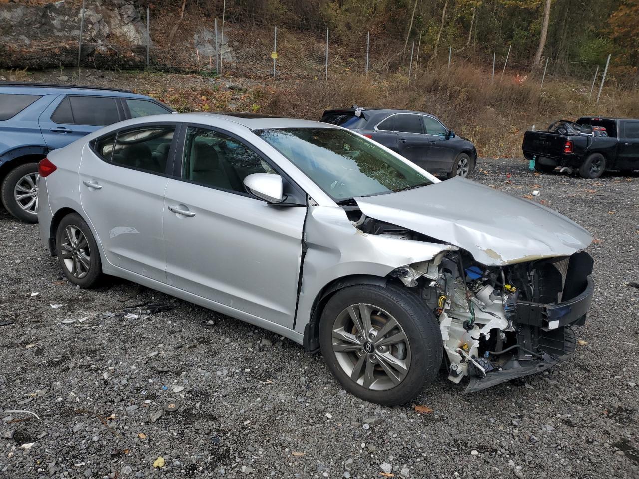 2018 Hyundai Elantra Sel - Фото 4