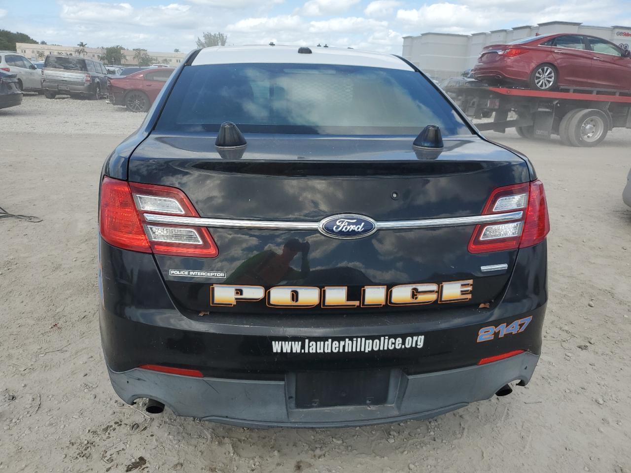 2013 Ford Taurus Police Interceptor - Фото 6