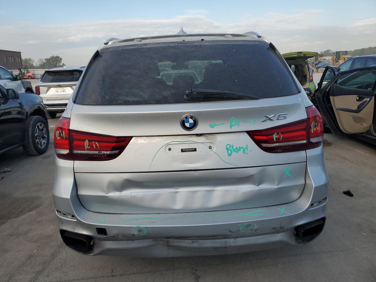 2015 BMW X5 xDrive50I - Фото 6