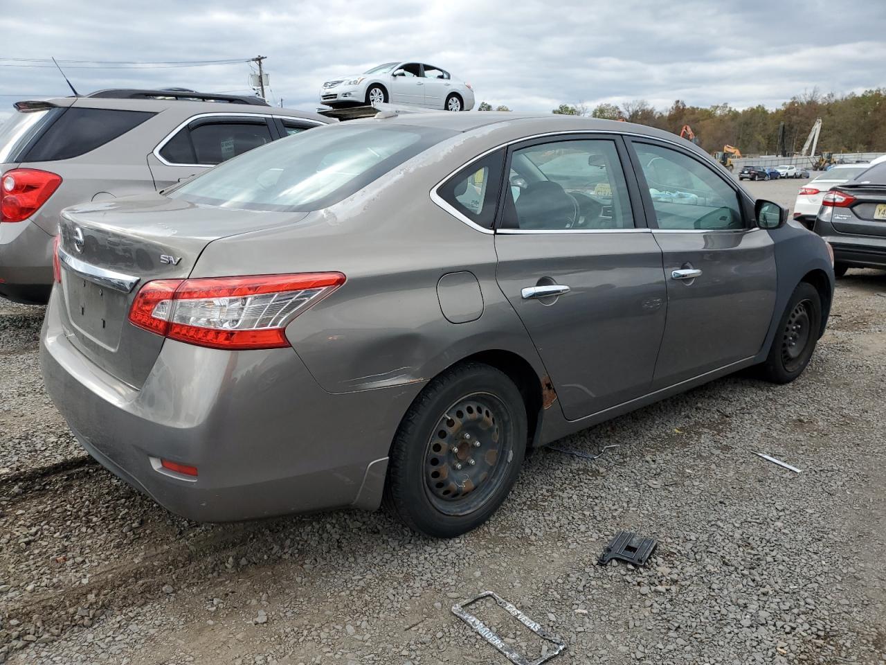 2015 Nissan Sentra S - Фото 3