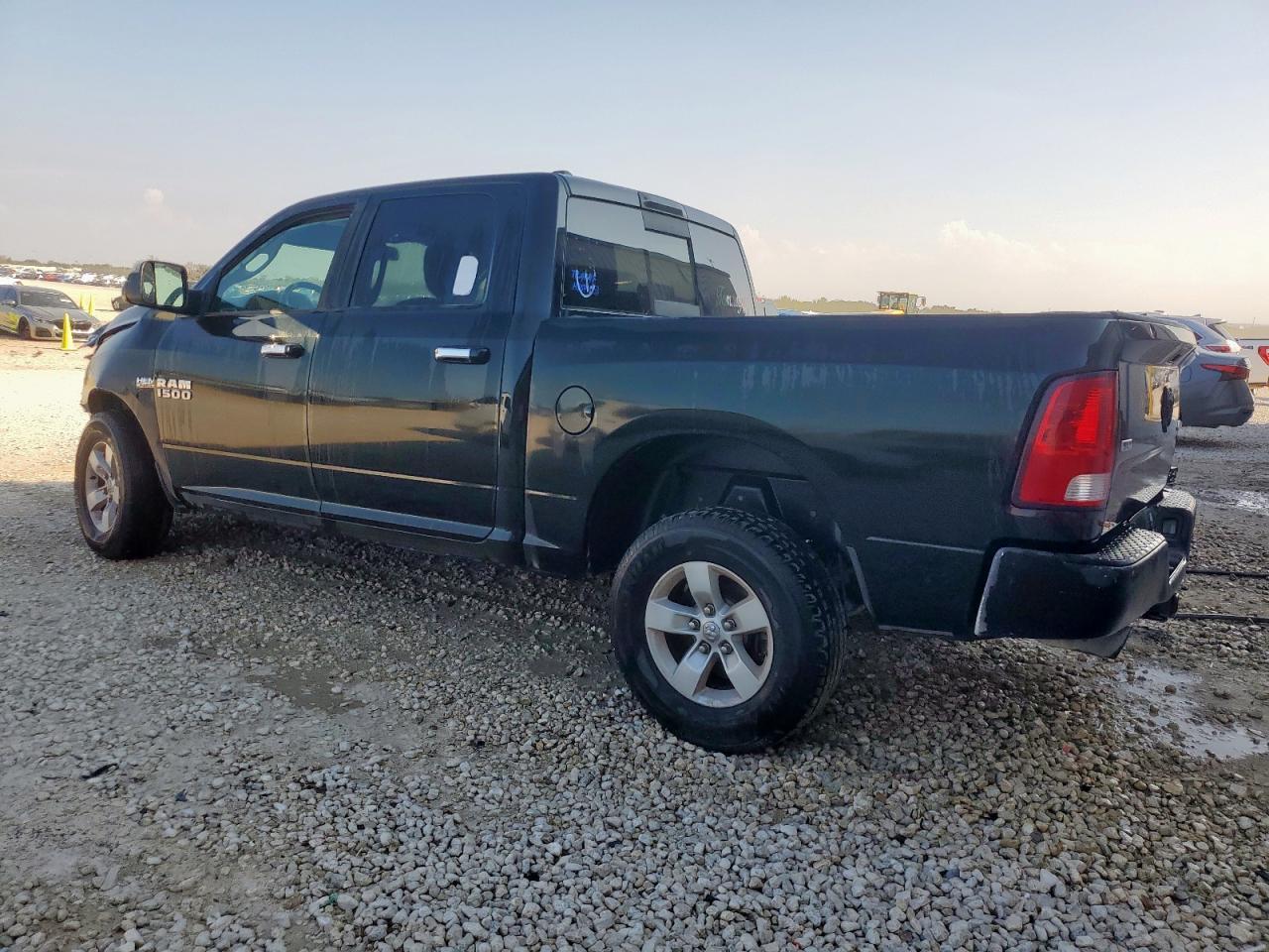 2016 Ram 1500 Slt - Image 2