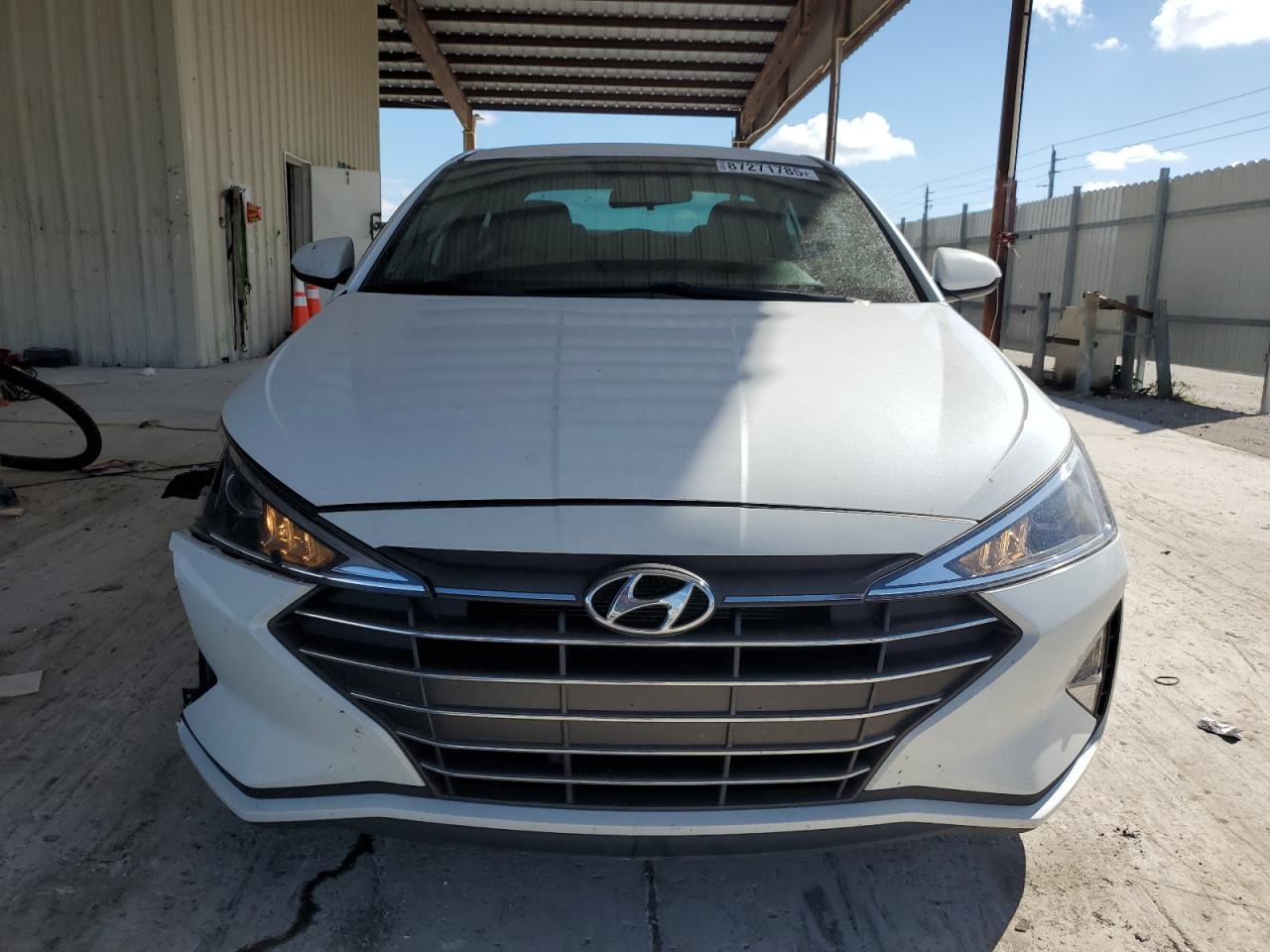 2019 Hyundai Elantra Sel - Image 5