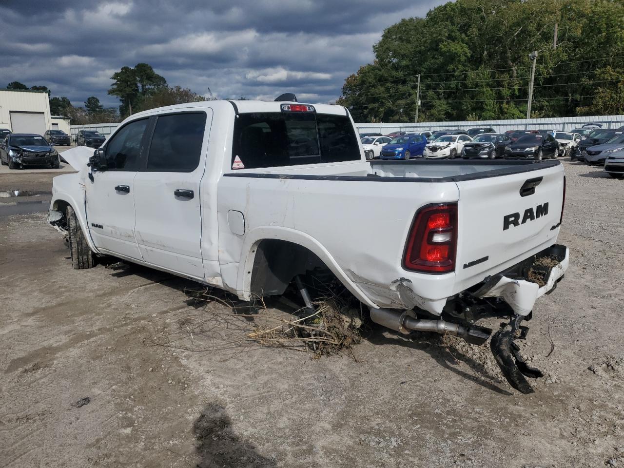2025 Ram 1500 Laramie - Фото 2
