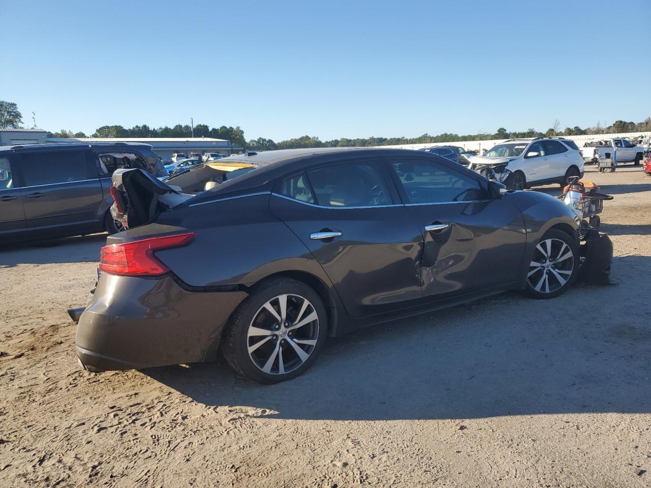 2016 Nissan Maxima 3.5S - Фото 3