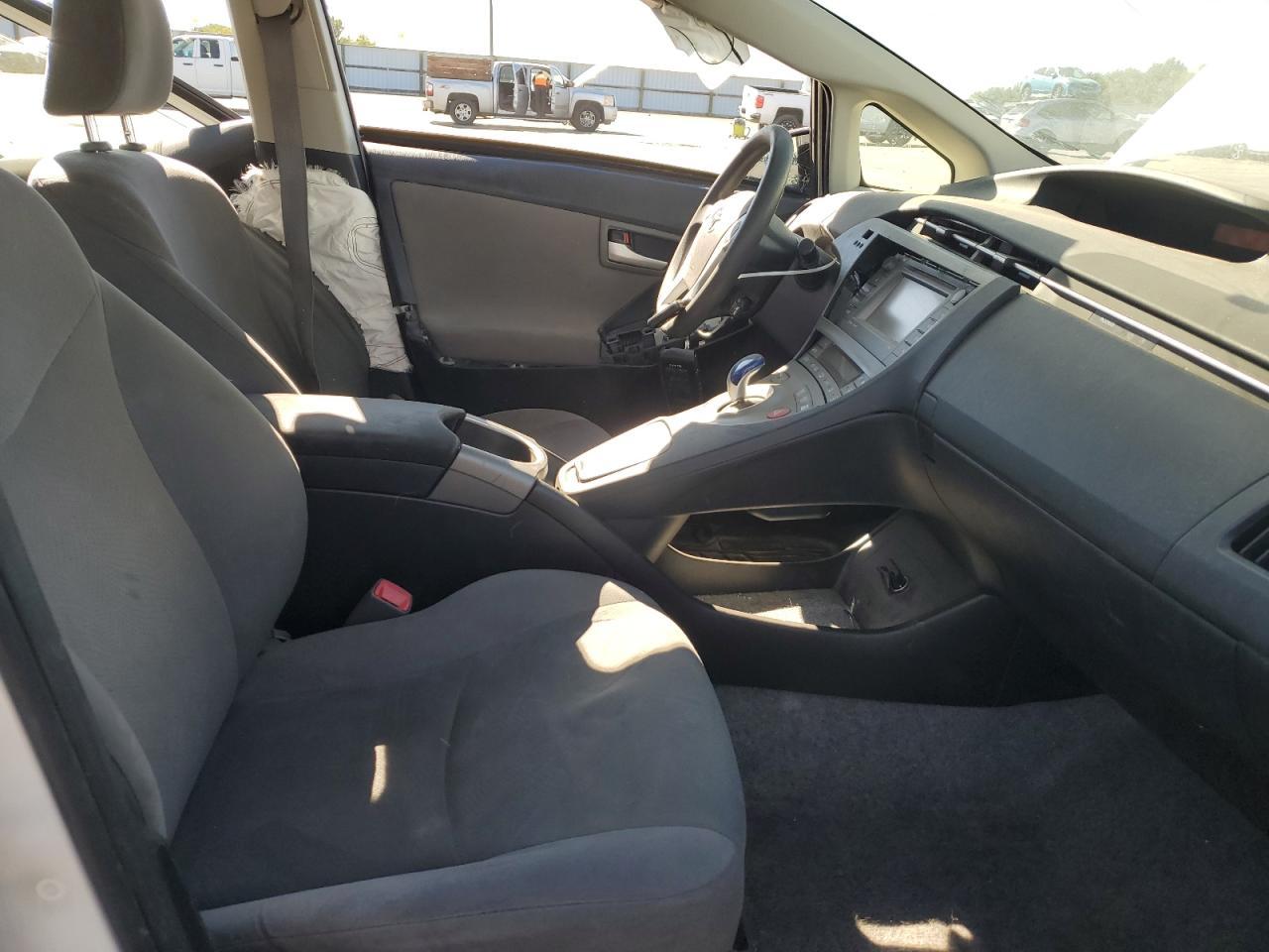 2012 Toyota Prius - Фото 7