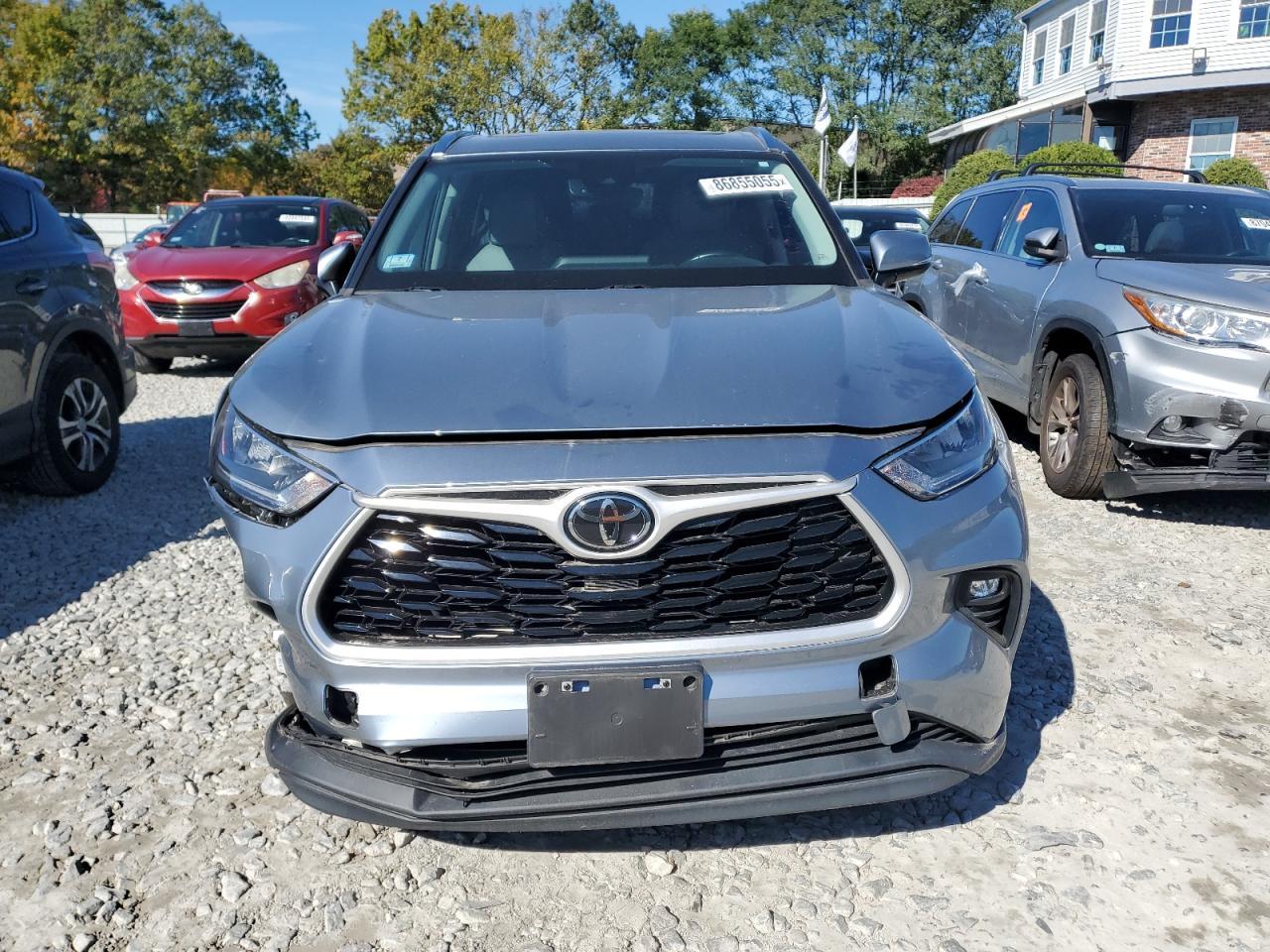 2020 Toyota Highlander Xle - Image 5