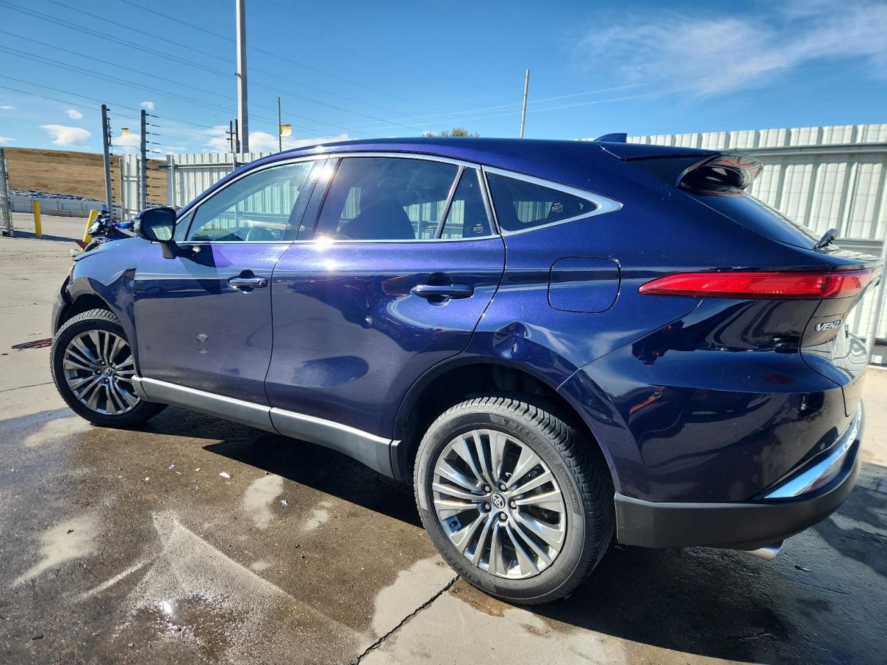 2023 Toyota Venza Le - Фото 2