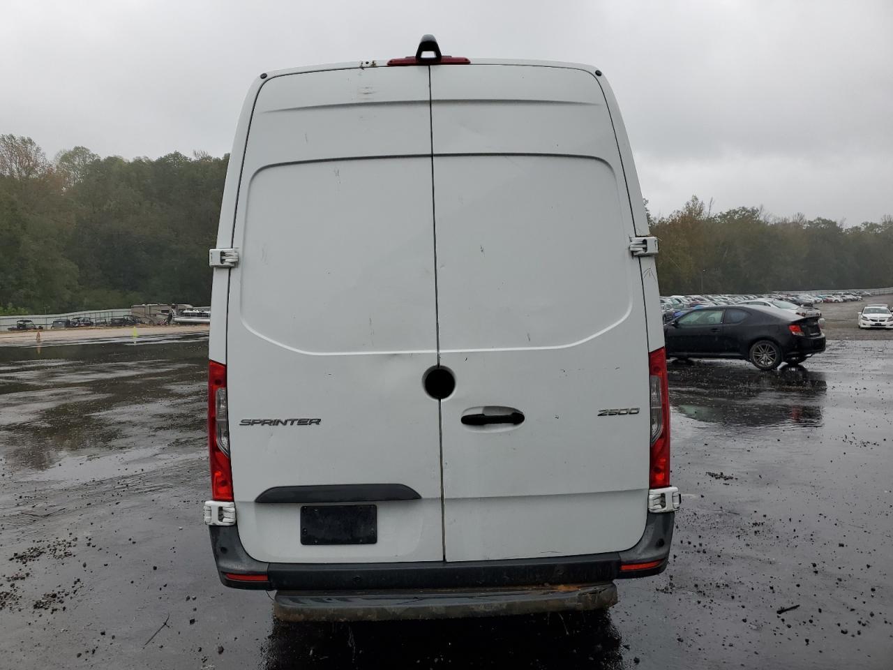 2022 Mercedes Benz Sprinter Delivery Van - Image 6