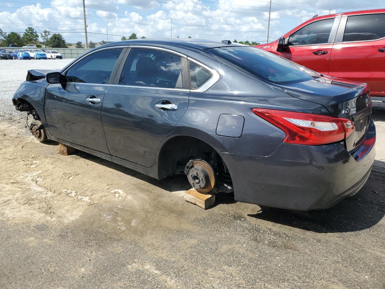 2017 Nissan Altima 2.5 - Image 2
