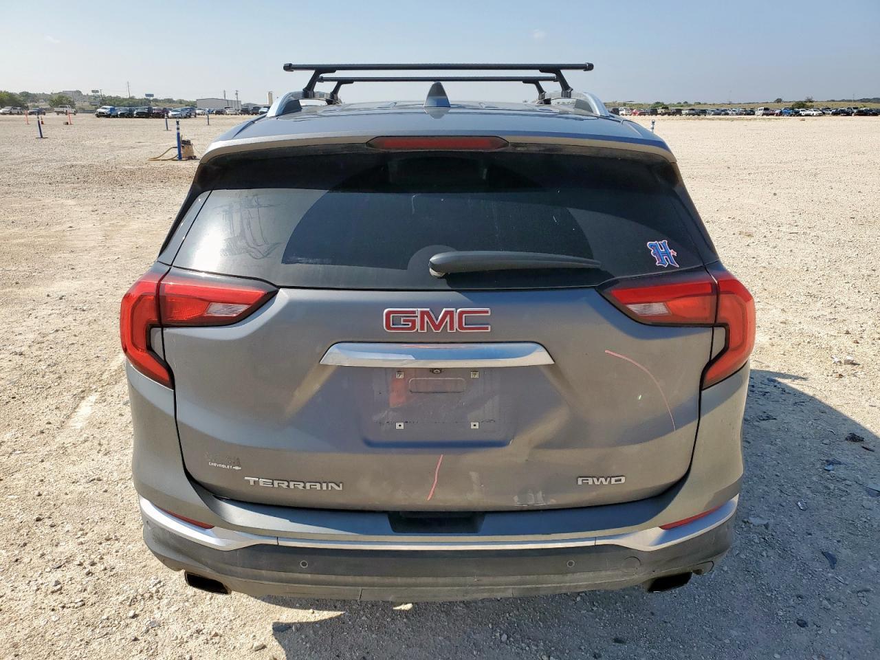 2020 GMC Terrain Slt - Image 6