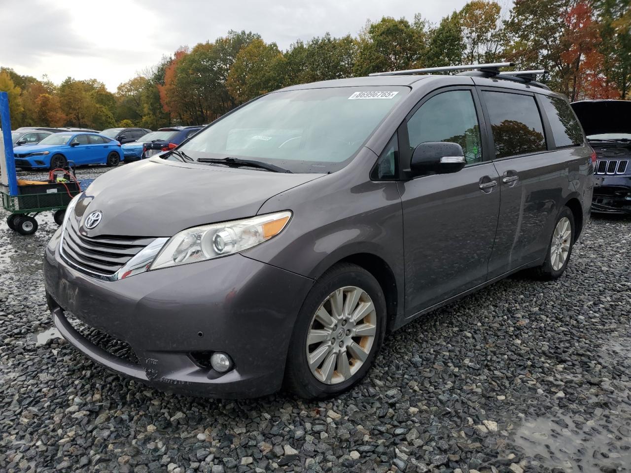 2013 Toyota Sienna Xle