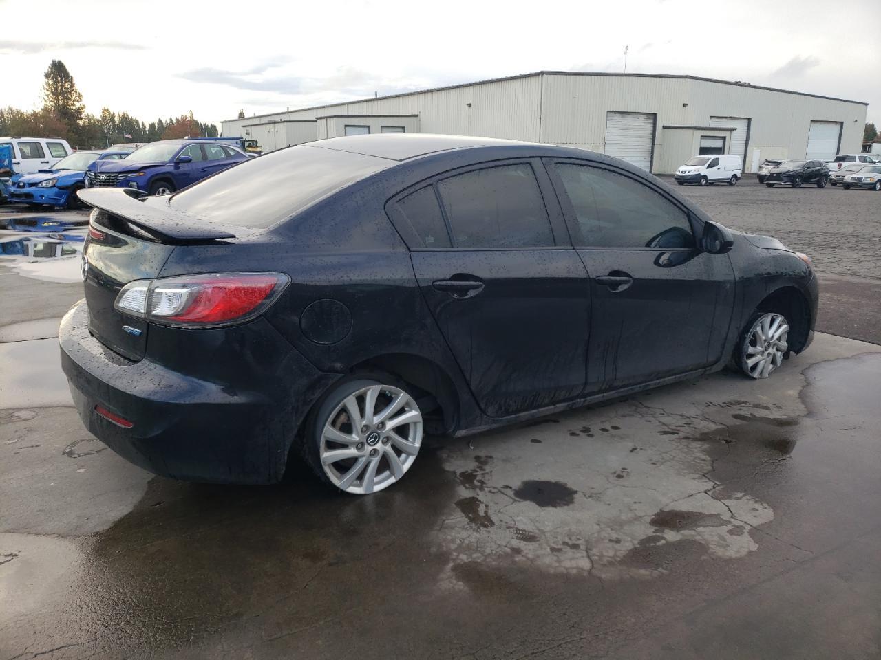 2013 Mazda 3 I - Image 3