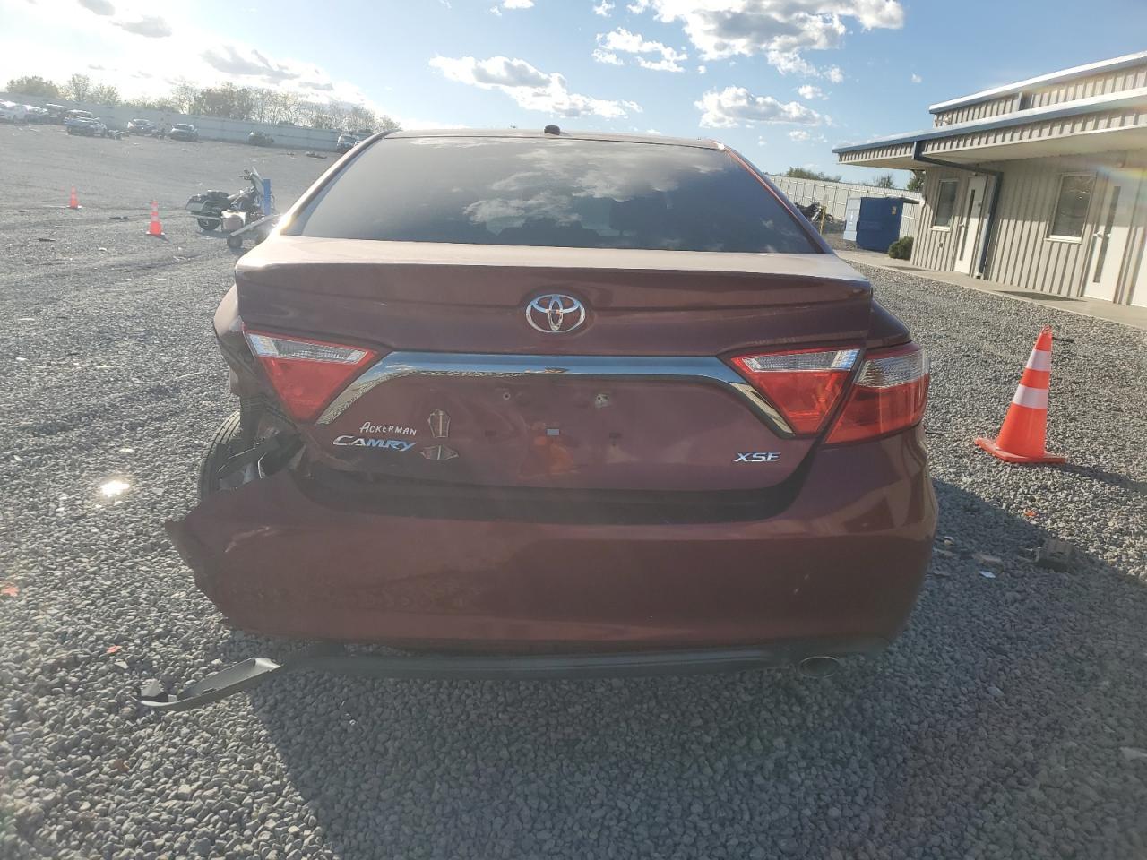 2016 Toyota Camry Le - Image 6