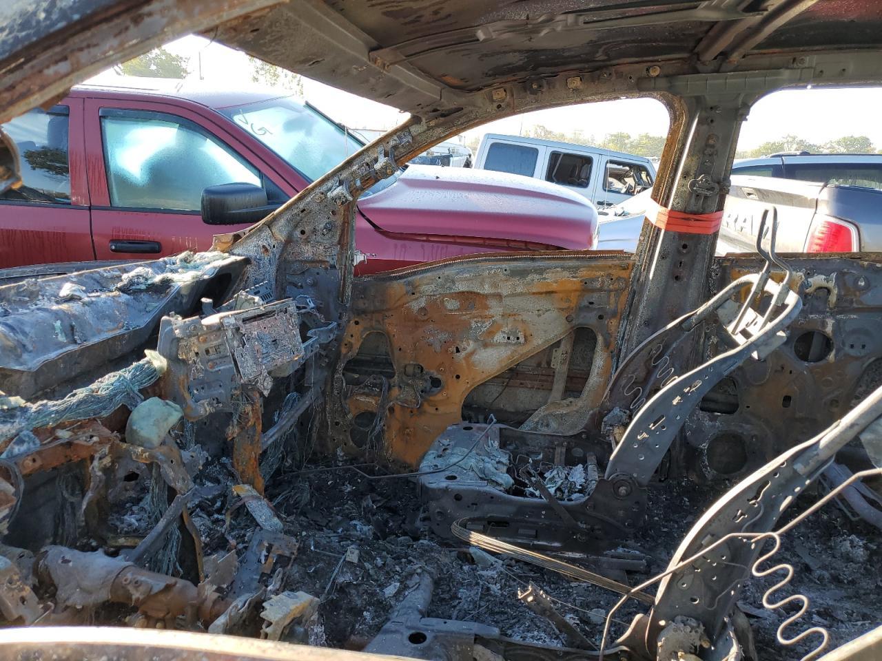 2017 Nissan Titan Sv - Image 7