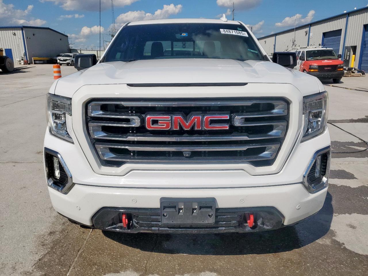 2020 GMC Sierra K1500 At4 - Фото 5