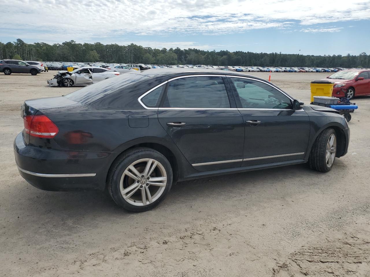 2014 Volkswagen Passat Sel - Фото 3