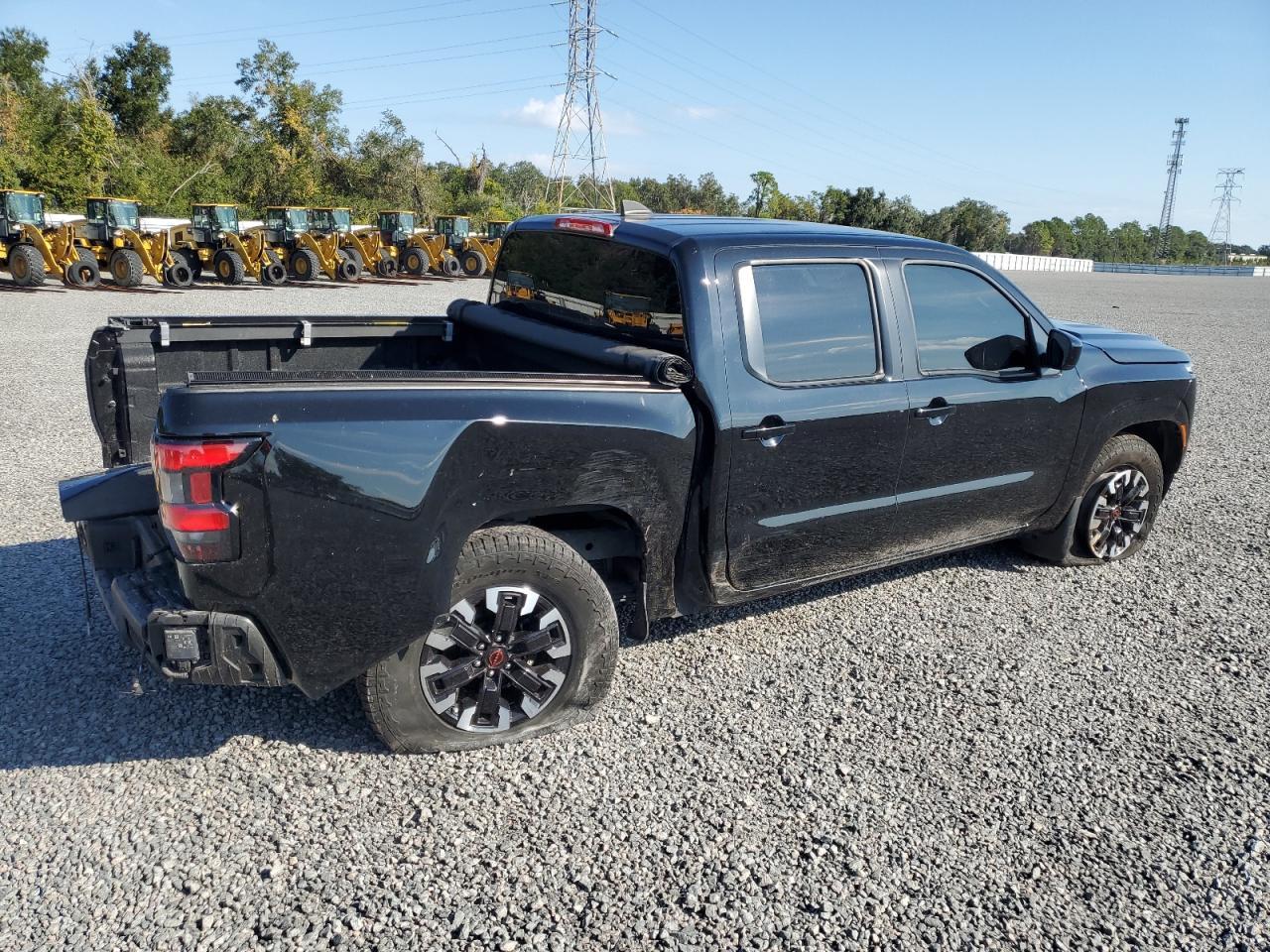 2022 Nissan Frontier S - Image 3