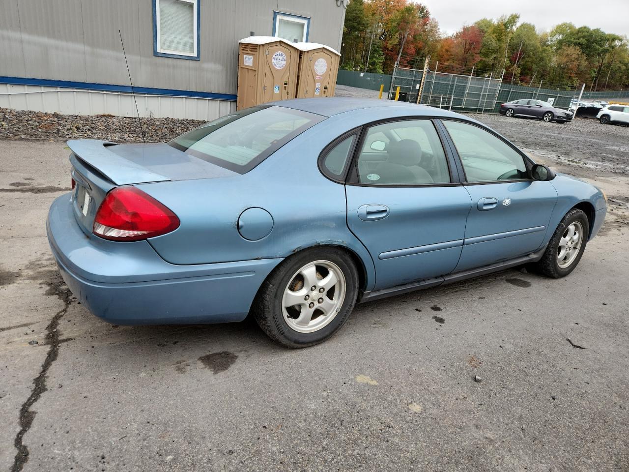 2005 Ford Taurus Se - Image 3