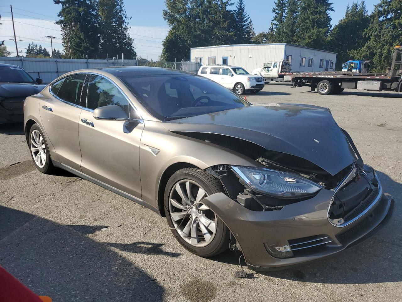 2015 Tesla Model S 60 - Image 4