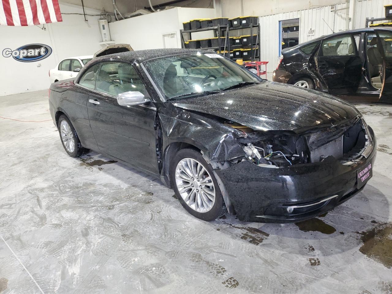 2012 Chrysler 200 Limited - Фото 4