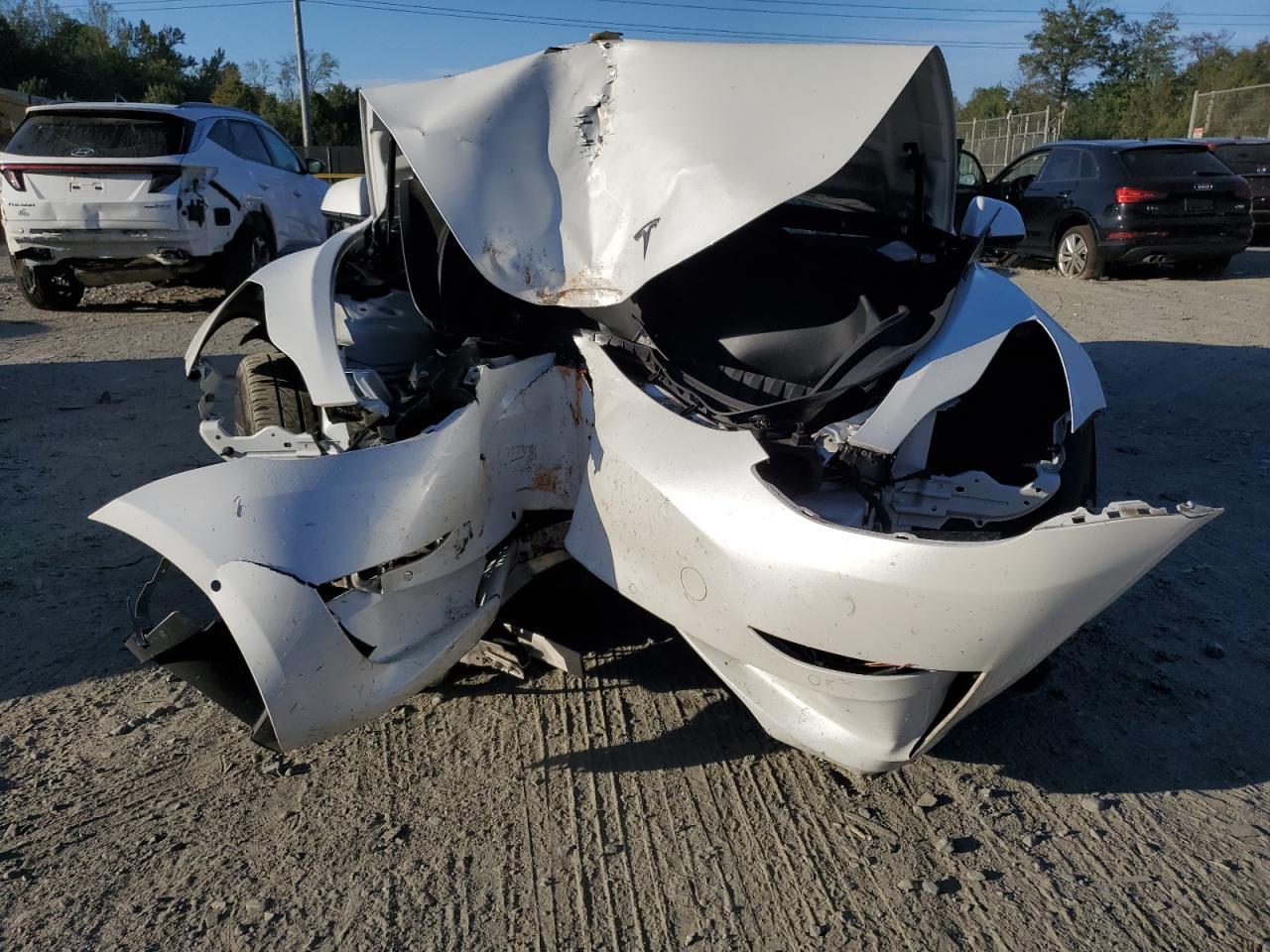 2021 Tesla Model 3 - Фото 5