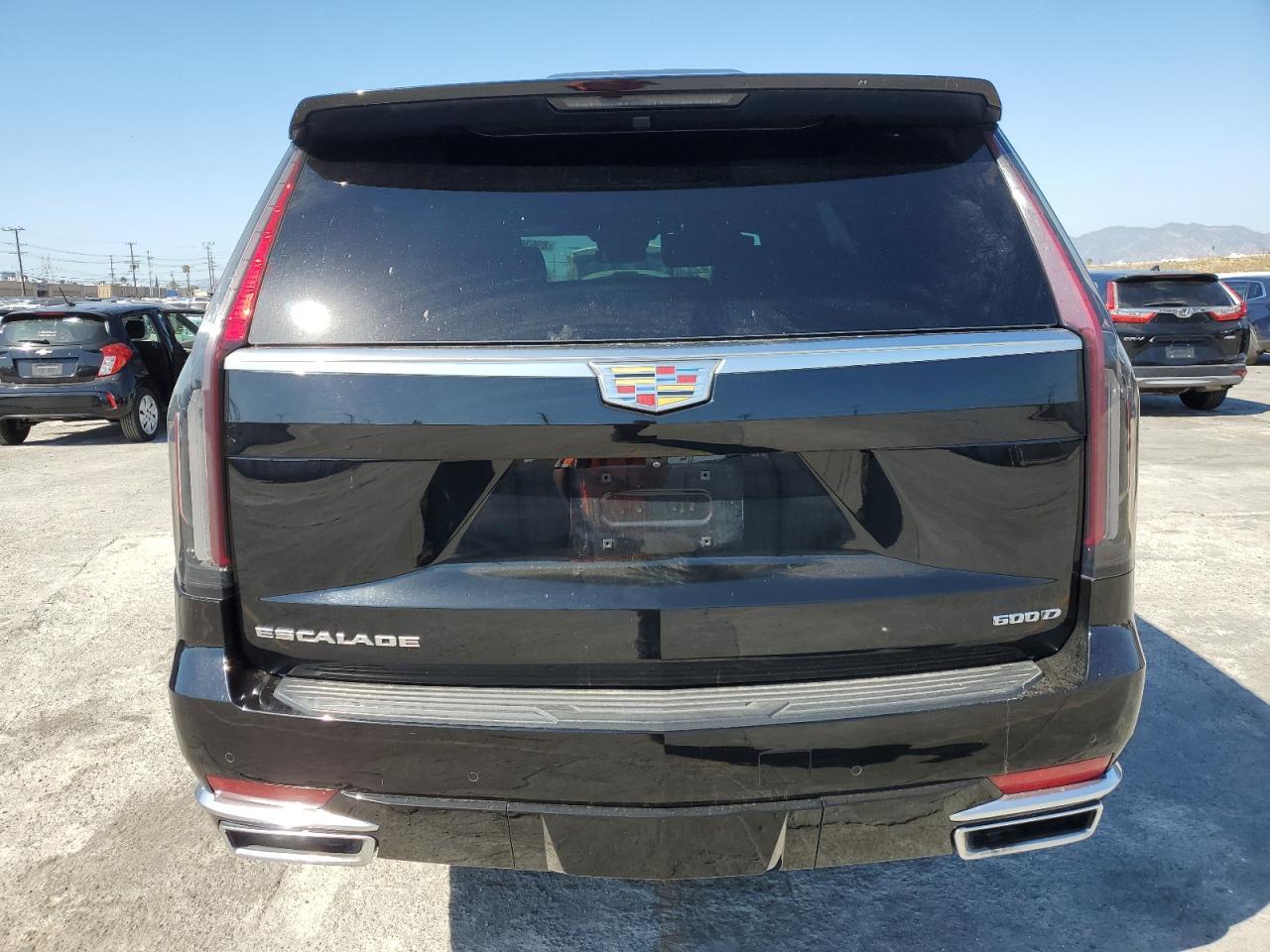 2023 Cadillac Escalade Luxury - Image 6