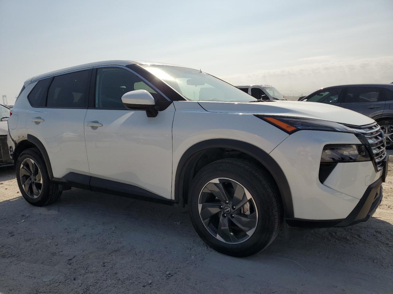 2024 Nissan Rogue Sv - Фото 4