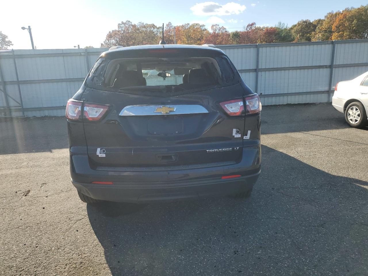 2016 Chevrolet Traverse Lt - Image 6