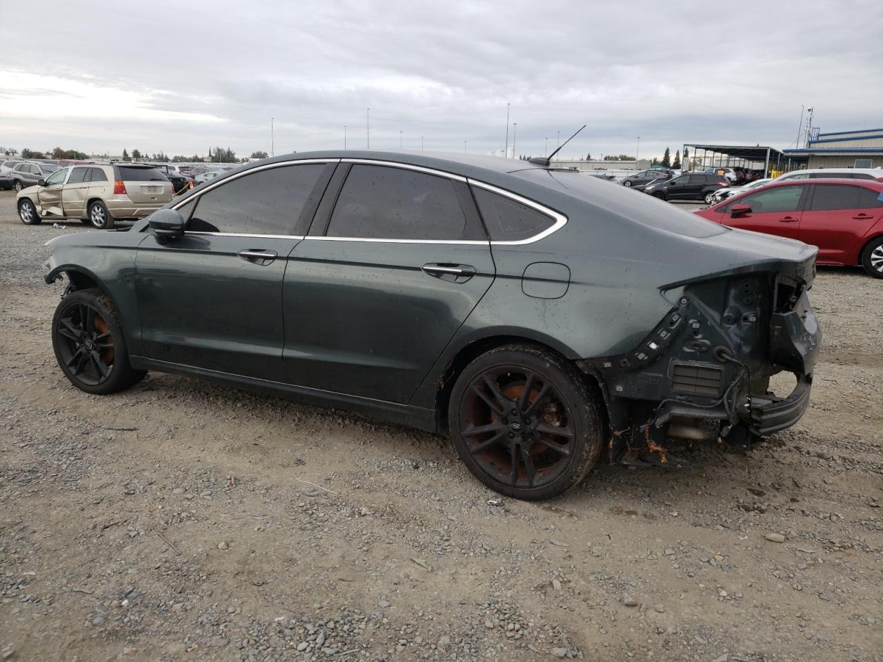 2015 Ford Fusion Titanium - Фото 2