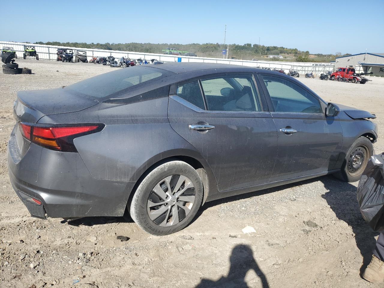 2020 Nissan Altima S - Фото 3