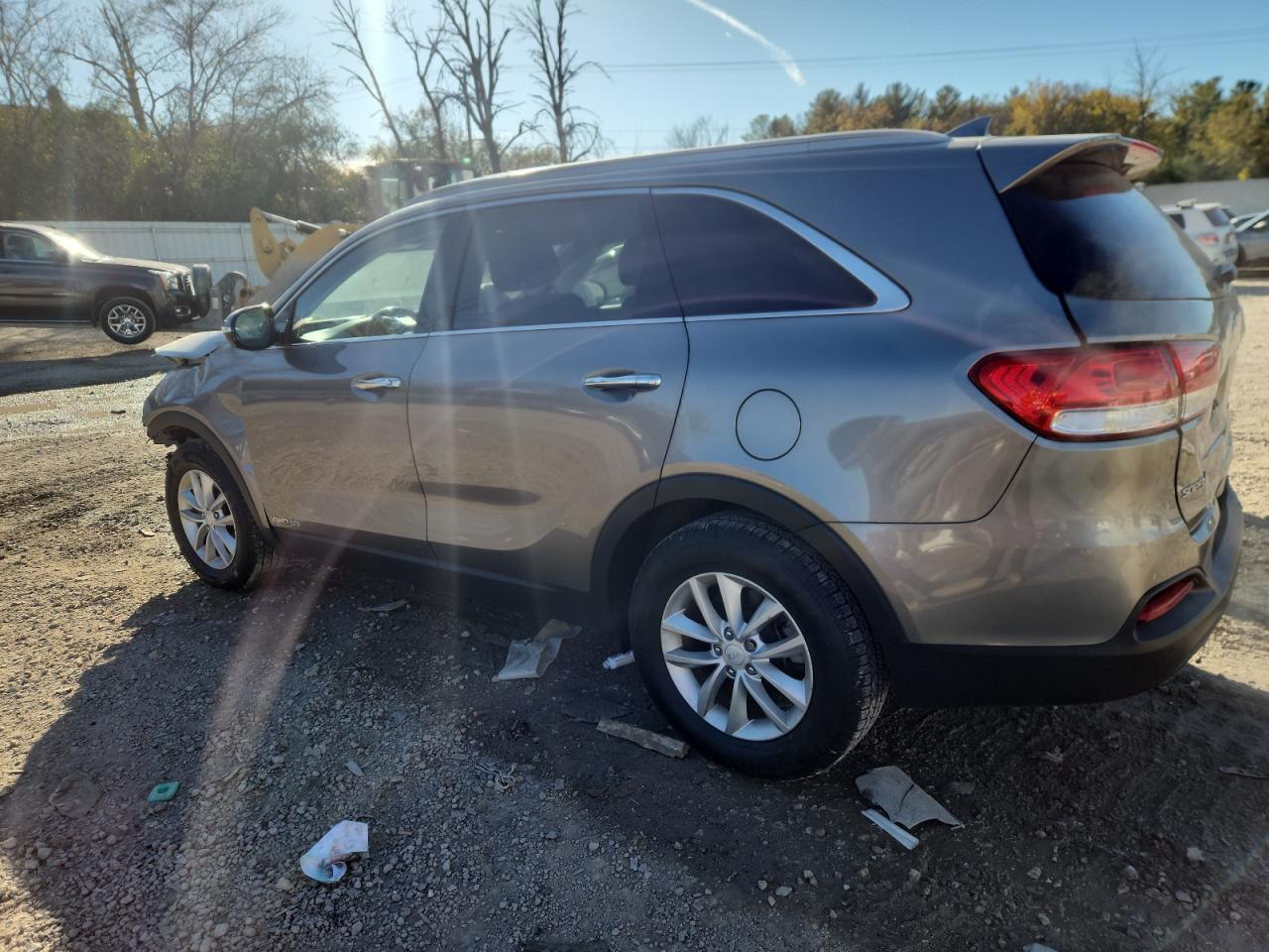 2017 Kia Sorento Lx - Image 2
