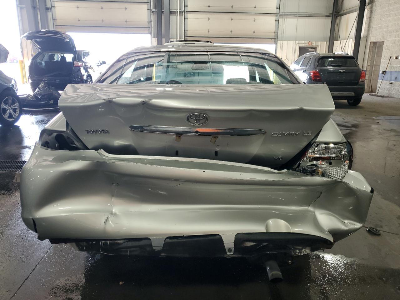 2004 Toyota Camry Le - Фото 6