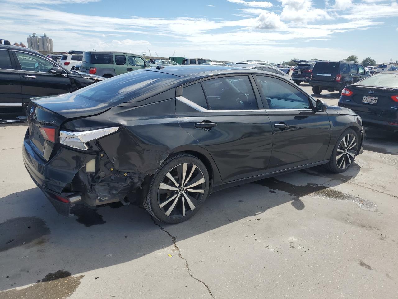 2019 Nissan Altima Sr - Фото 3