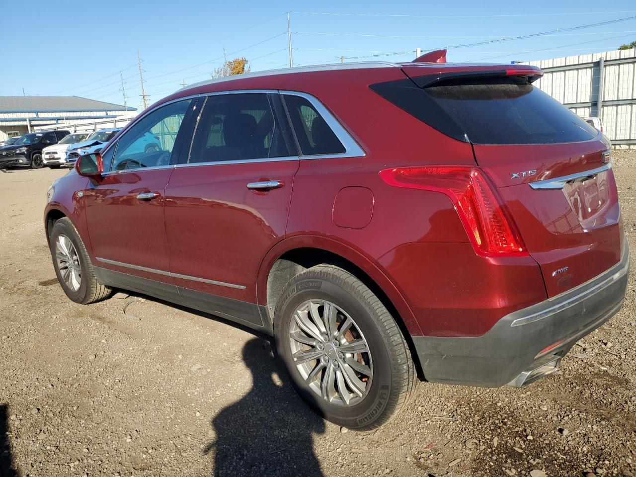 2017 Cadillac Xt5 Luxury - Фото 2