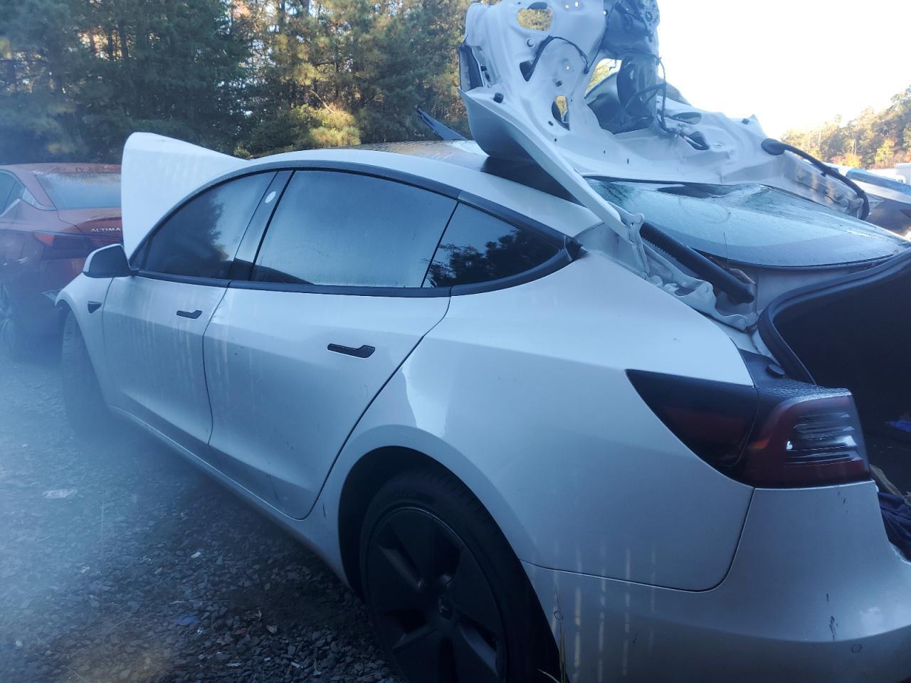 2021 Tesla Model 3 - Фото 2