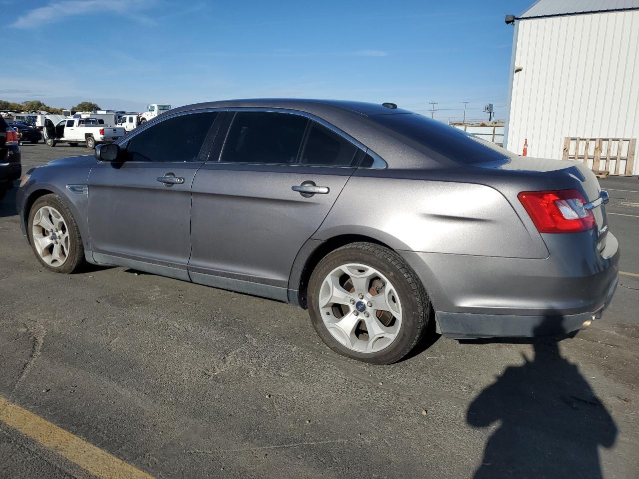 2012 Ford Taurus Sel - Фото 2