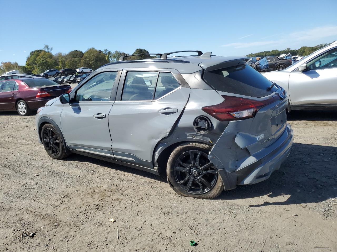 2021 Nissan Kicks Sr - Фото 2