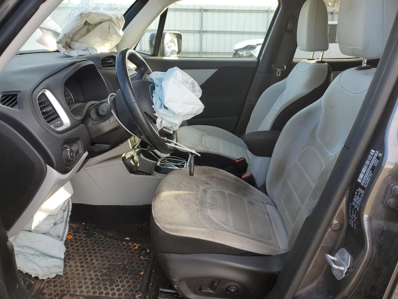 2018 Jeep Renegade Latitude - Image 7