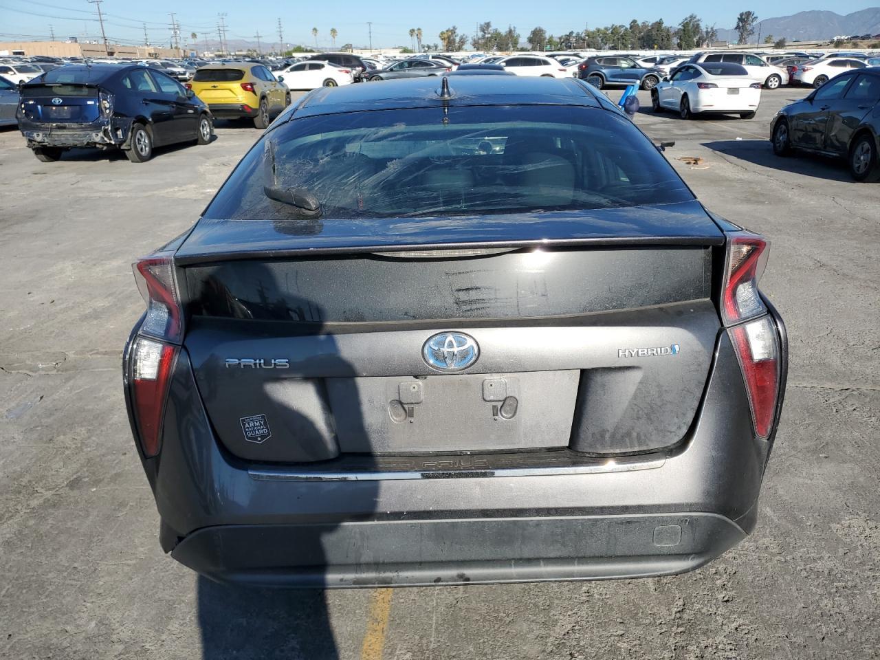 2017 Toyota Prius - Фото 6