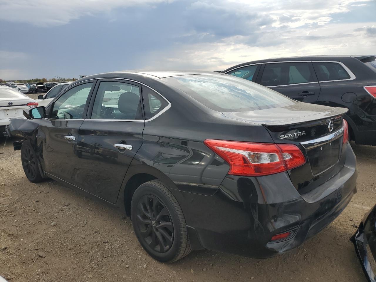 2018 Nissan Sentra S - Фото 2