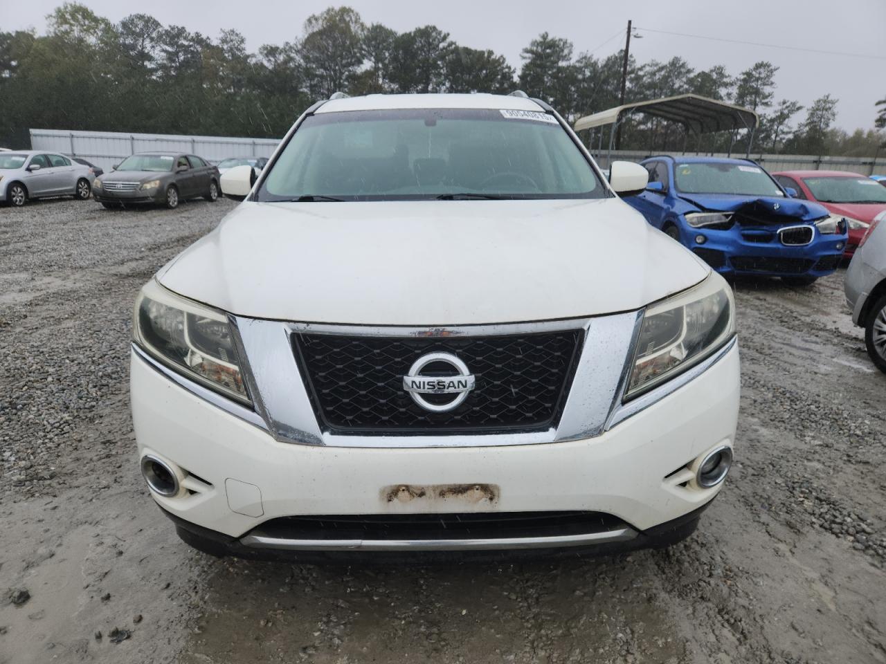 2013 Nissan Pathfinder S - Image 5