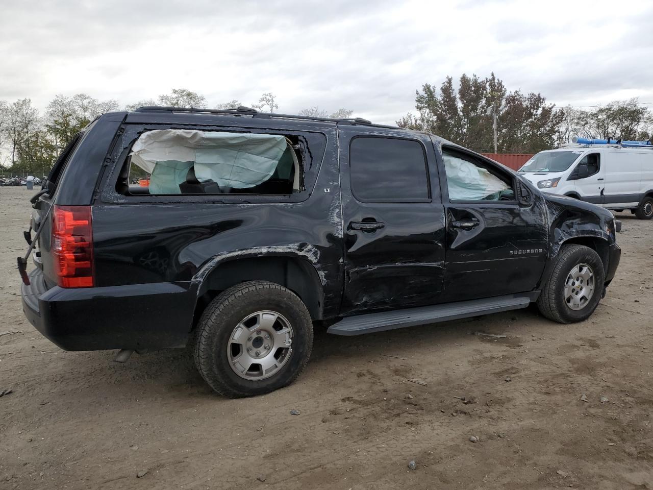 2013 Chevrolet Suburban K1500 Lt - Image 3